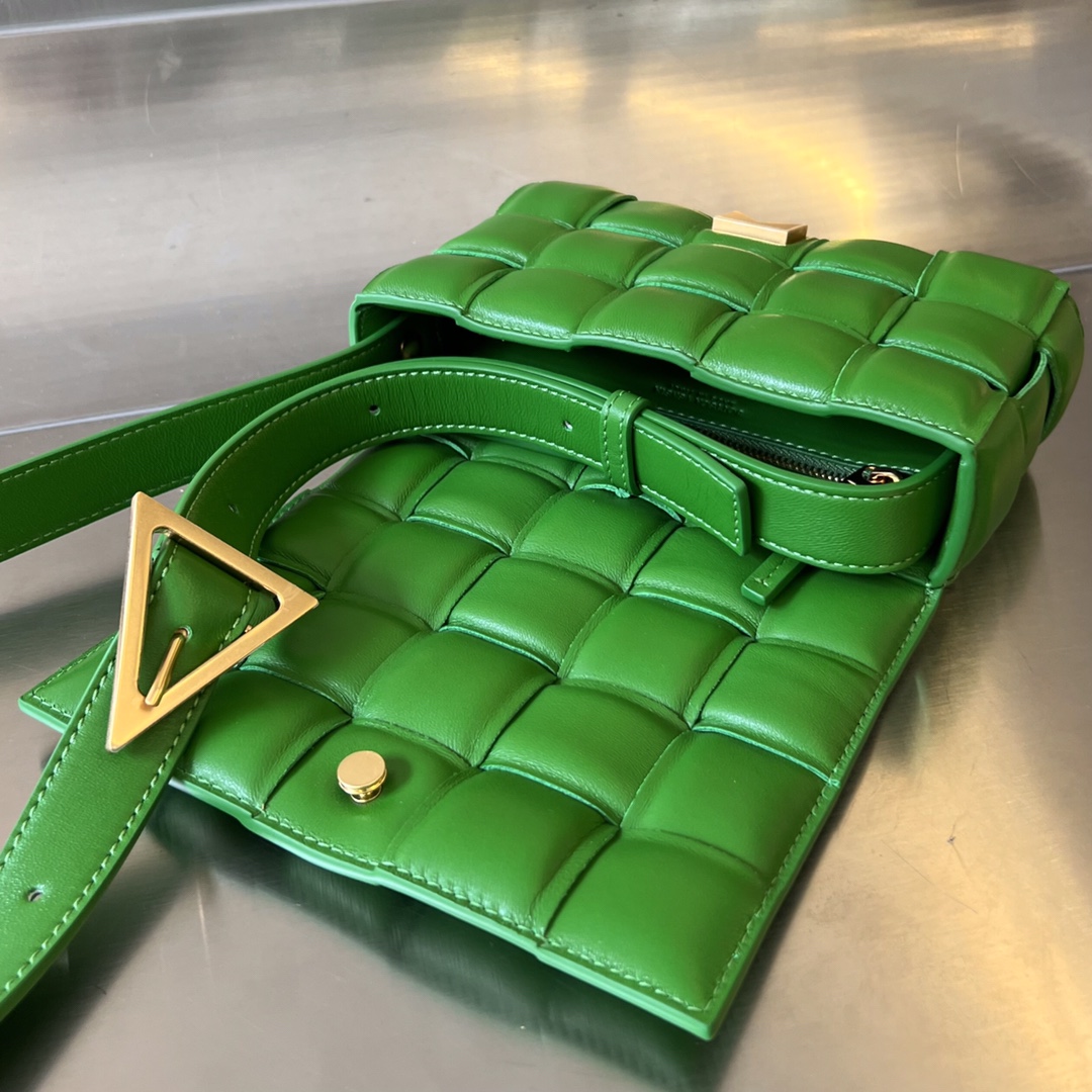  Small Padded Cassette Intreccio Leather Cross-body Bag Green 